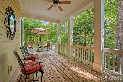 25 E Owl Creek Lane Fairview NC 28730