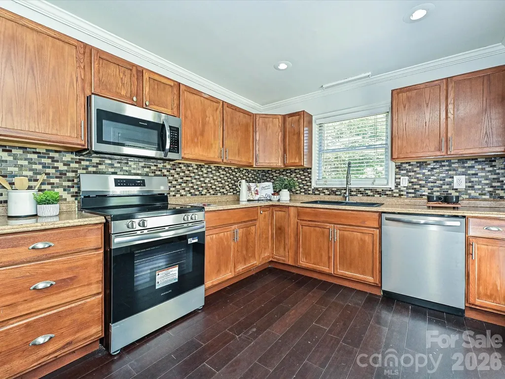 1913 Optimist Lane Charlotte NC 28205