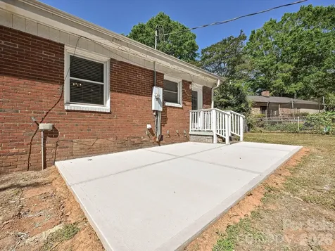 1913 Optimist Lane Charlotte NC 28205