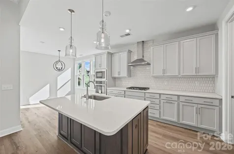 7017 Treetop Court York SC 29745