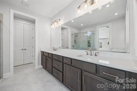 7017 Treetop Court York SC 29745