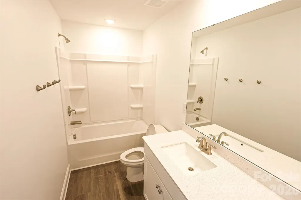 5015 Twin River Drive Denver NC 28037
