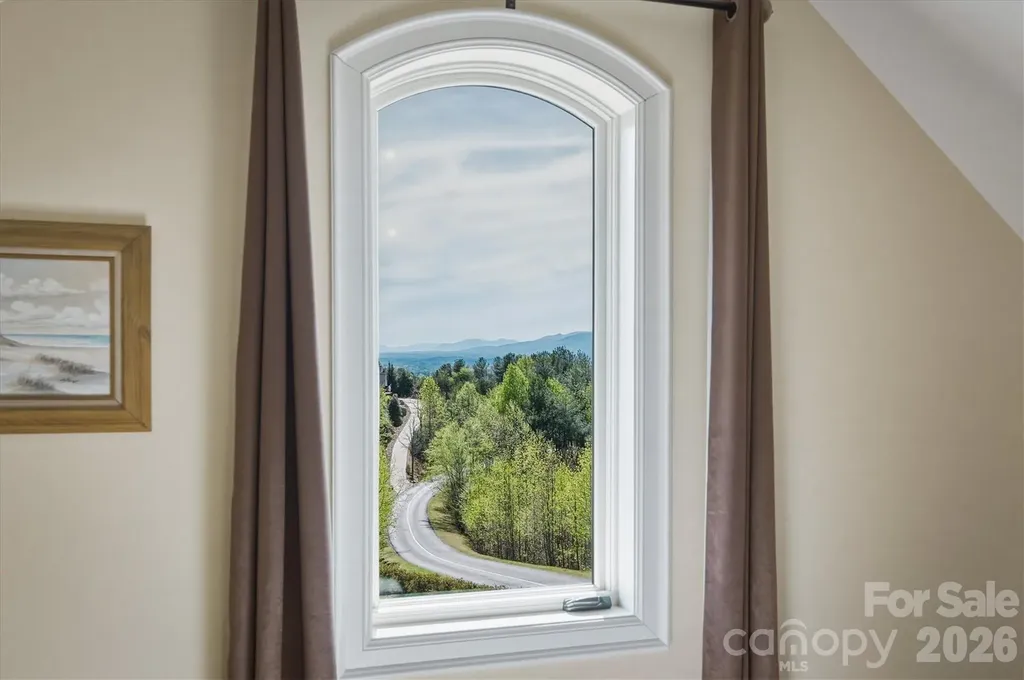 1638 Johns Ridge Parkway Lenoir NC 28645