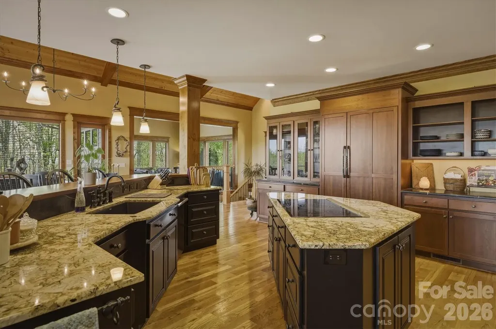 1638 Johns Ridge Parkway Lenoir NC 28645