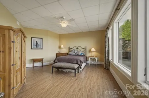 1638 Johns Ridge Parkway Lenoir NC 28645
