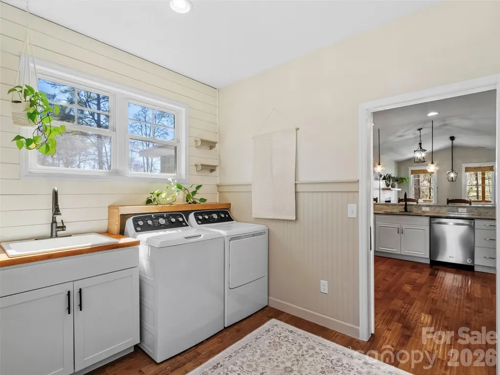 80 Mckenzie Drive Marshall NC 28753