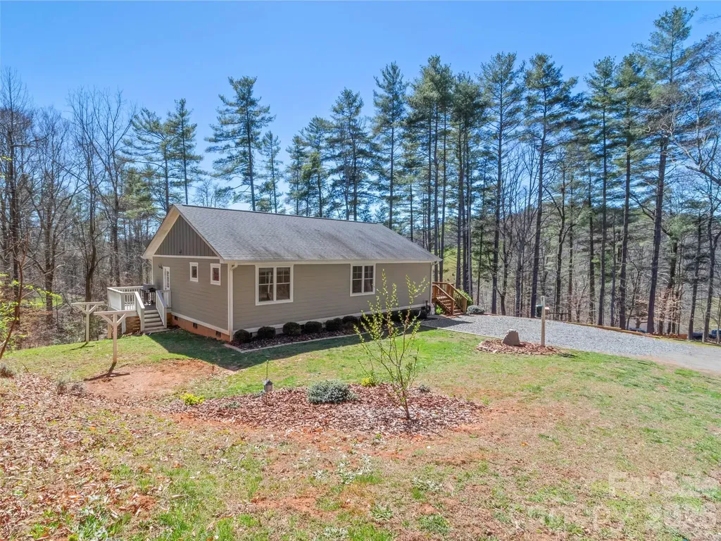 80 Mckenzie Drive Marshall NC 28753