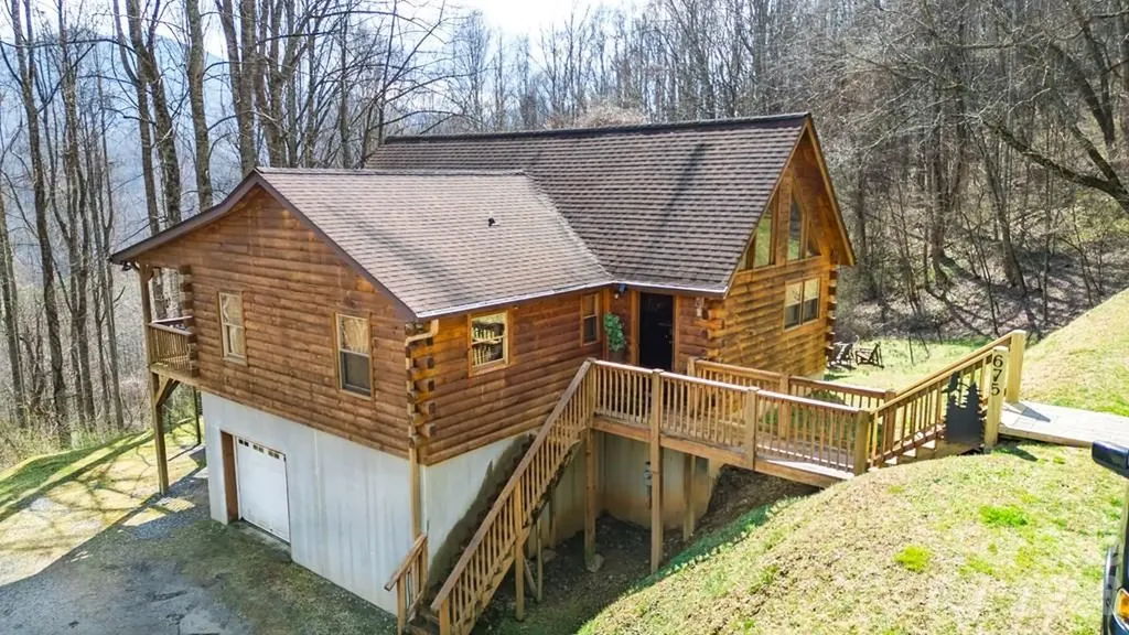 675 Forest Valley Road Sylva NC 28779