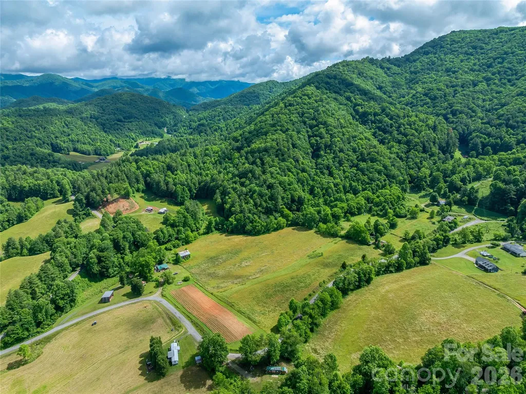 330 Tilson Branch Road Marshall NC 28753