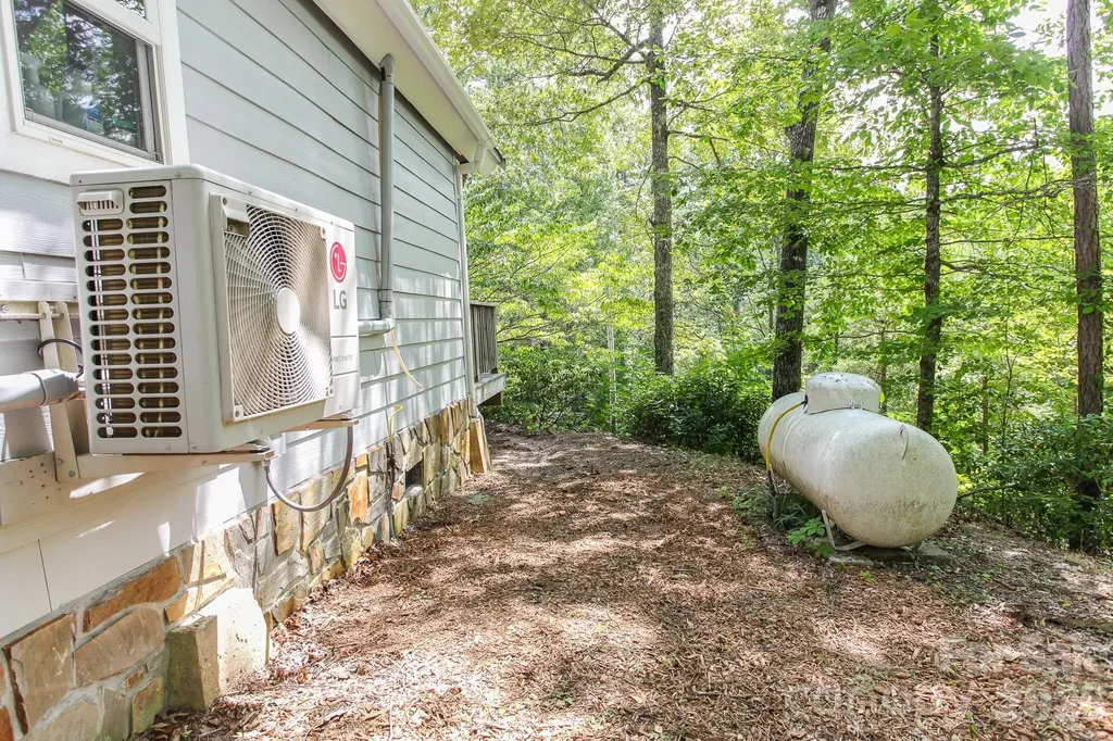 292 Wolf Creek Heights Almond NC 28702