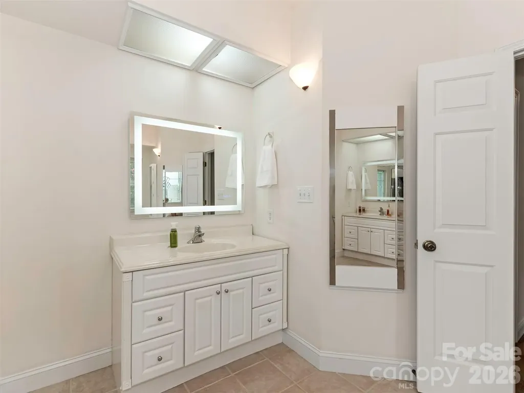 9535 Potter Road Matthews NC 28104