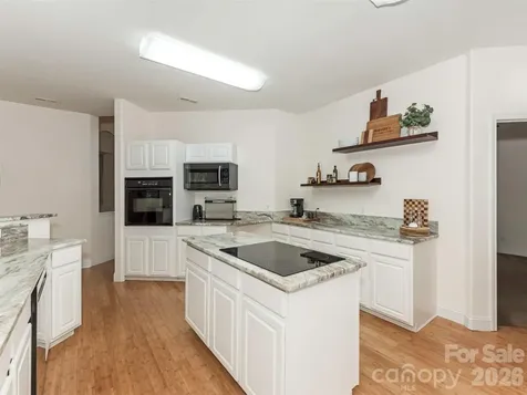 9535 Potter Road Matthews NC 28104