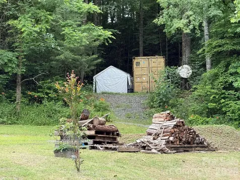 450 W Piney Mountain Road Whittier NC 28789