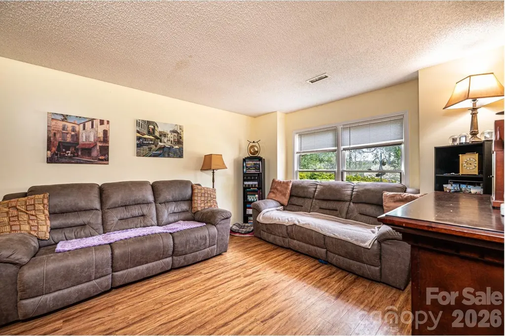 70 Sienna Drive Hickory NC 28601