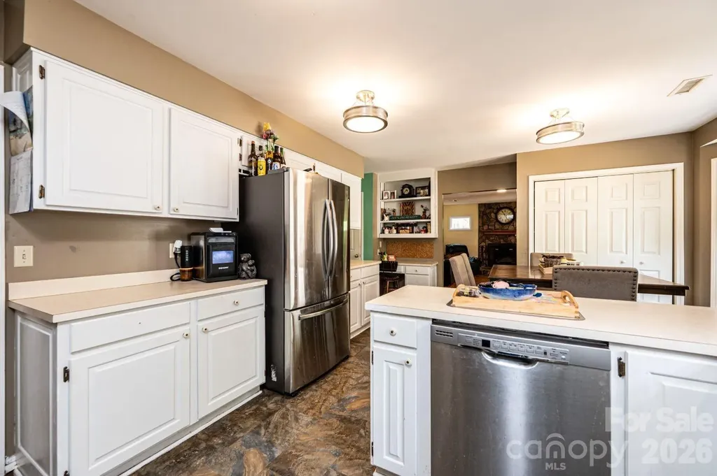 70 Sienna Drive Hickory NC 28601