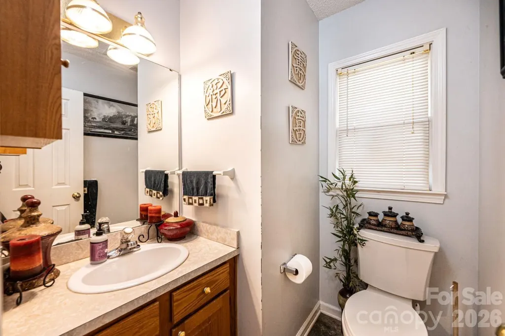 70 Sienna Drive Hickory NC 28601