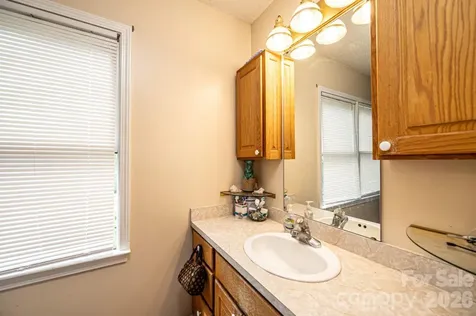 70 Sienna Drive Hickory NC 28601