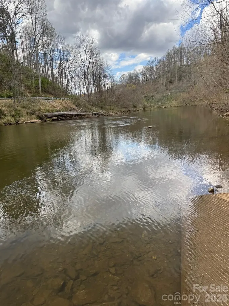 315 N River Road Sylva NC 28779