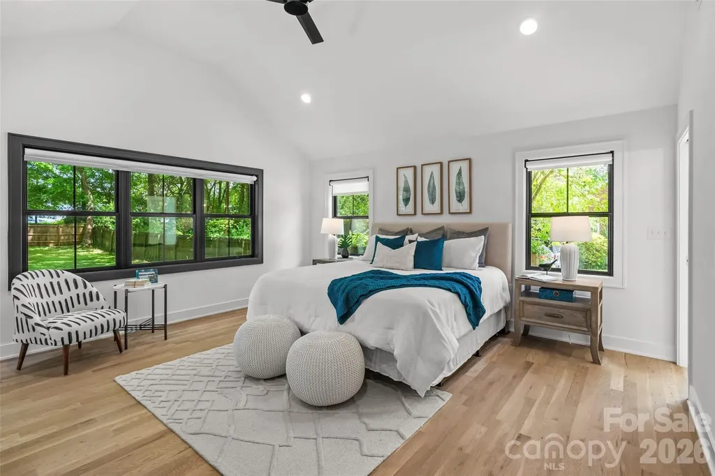 1542 Carolyn Drive Charlotte NC 28205