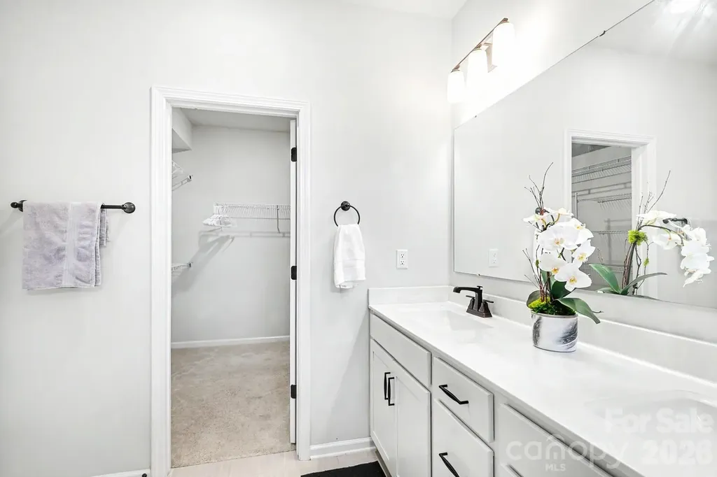 2007 Statesville Avenue Charlotte NC 28206