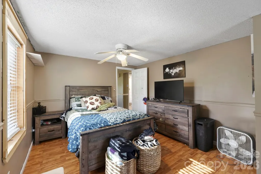 112 Gibbs Street Hendersonville NC 28739
