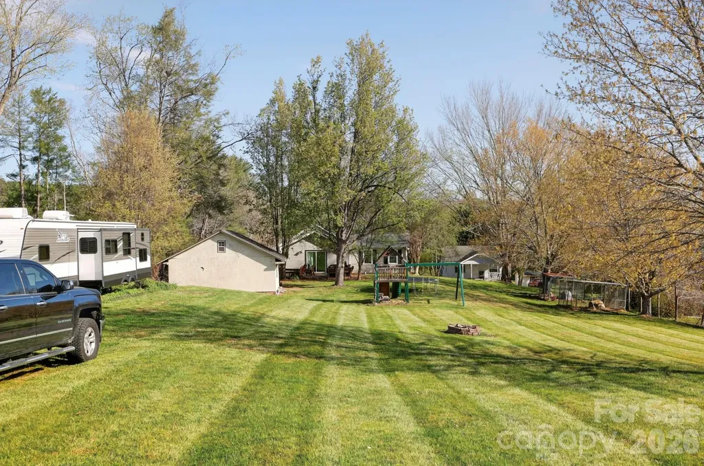 112 Gibbs Street Hendersonville NC 28739