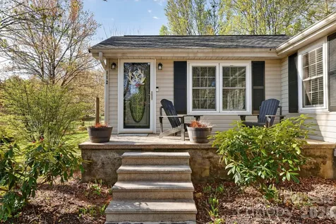 112 Gibbs Street Hendersonville NC 28739