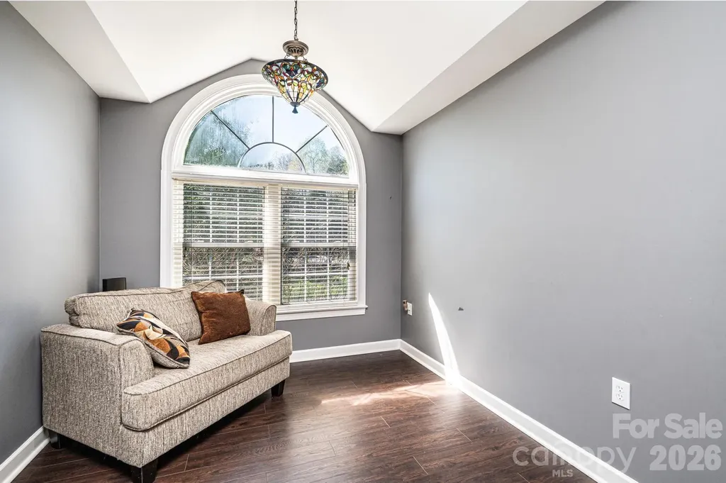 2586 Henry Falls Drive Hickory NC 28602