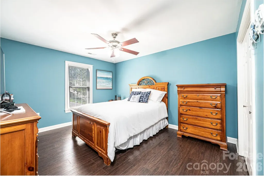2586 Henry Falls Drive Hickory NC 28602