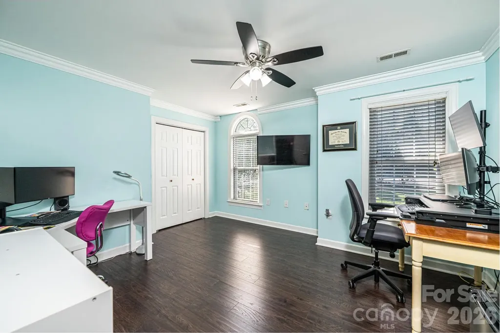 2586 Henry Falls Drive Hickory NC 28602