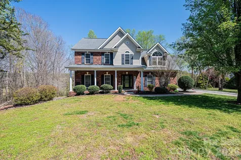 2586 Henry Falls Drive Hickory NC 28602