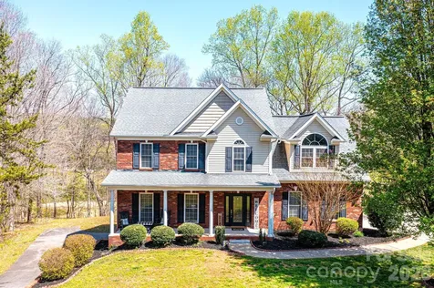 2586 Henry Falls Drive Hickory NC 28602