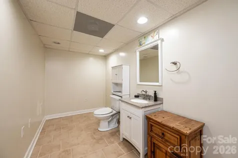 2586 Henry Falls Drive Hickory NC 28602