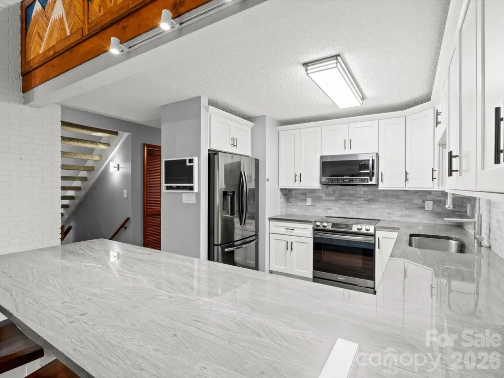 504 Woodfield Drive Asheville NC 28803