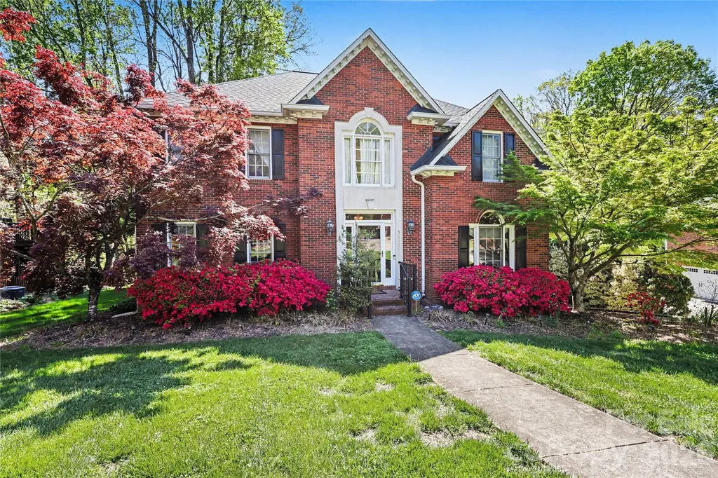 5005 Mayberry Lane Winston Salem NC 27106