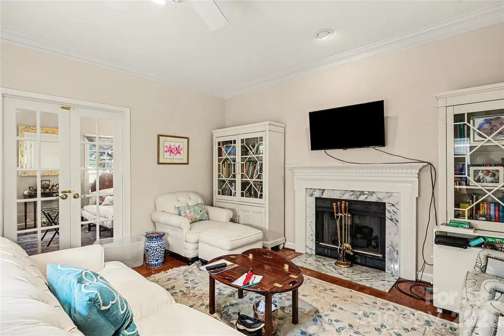5005 Mayberry Lane Winston Salem NC 27106