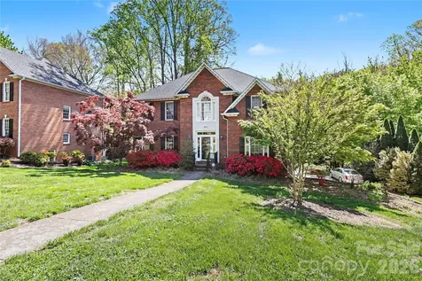 5005 Mayberry Lane Winston Salem NC 27106