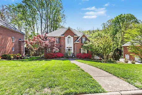 5005 Mayberry Lane Winston Salem NC 27106