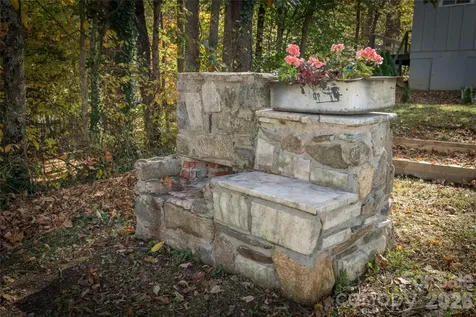 125 Timberline Drive Maggie Valley NC 28751