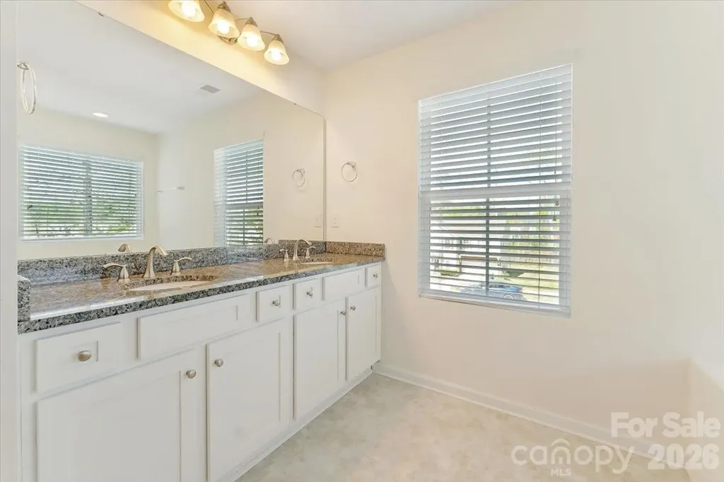 609 Oak Forest Lane Salisbury NC 28146