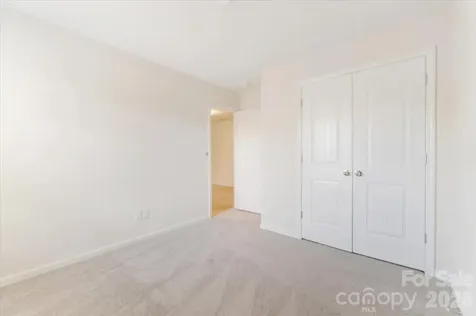609 Oak Forest Lane Salisbury NC 28146