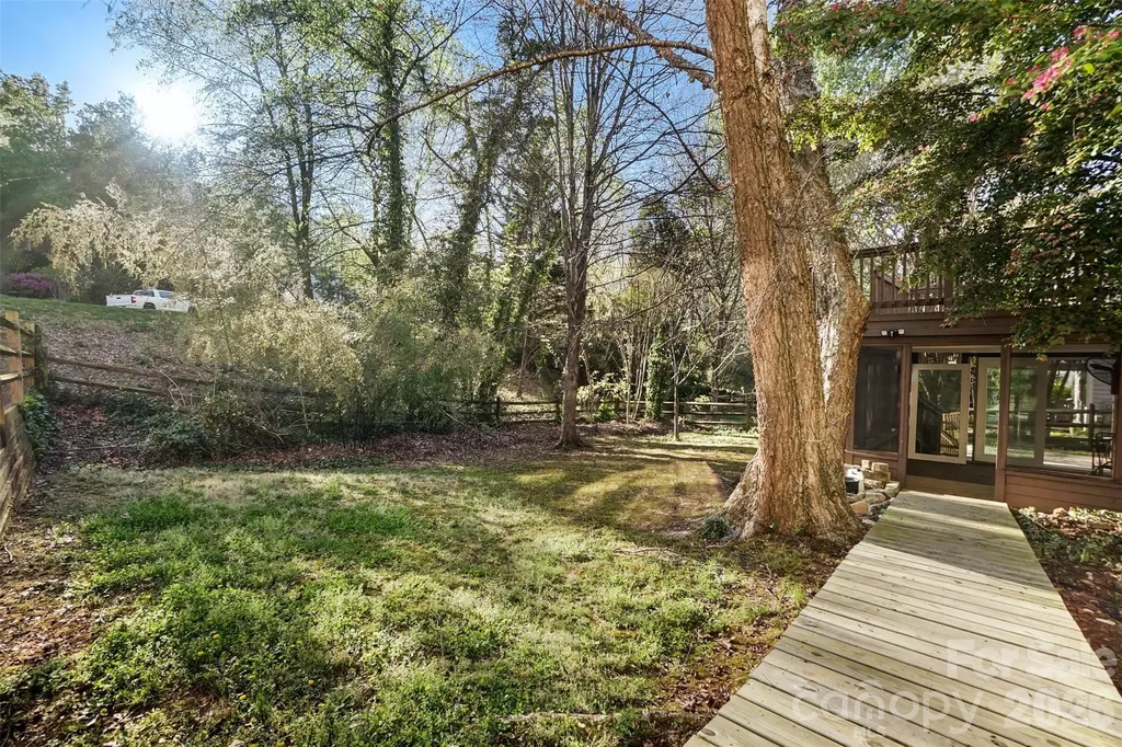 6239 Skyline Drive Charlotte NC 28269