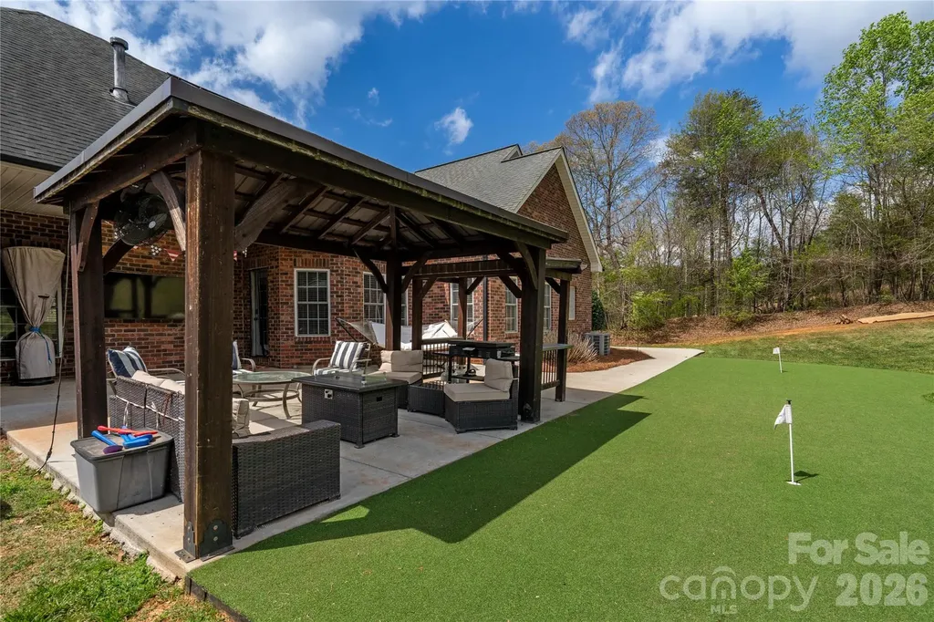 2472 Genelia Drive Claremont NC 28610