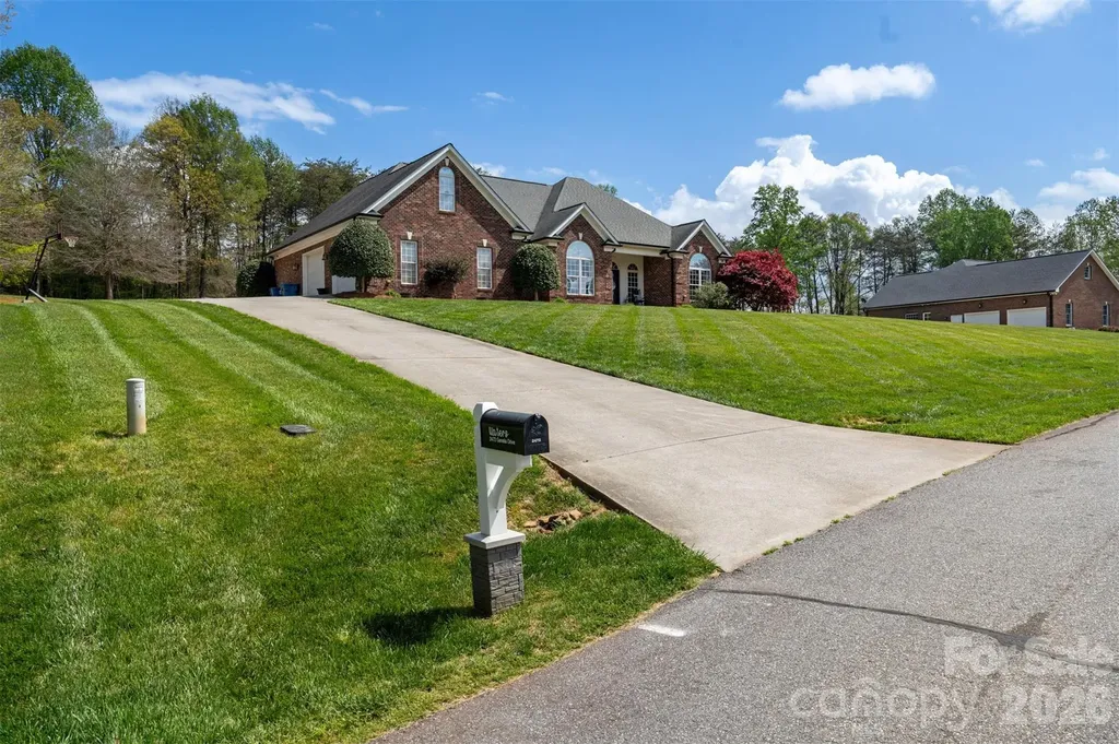 2472 Genelia Drive Claremont NC 28610