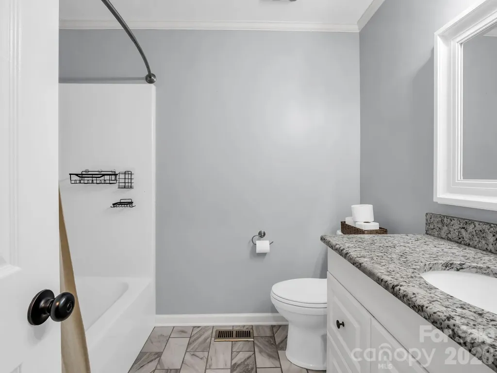 102 Knoll Court Belmont NC 28012