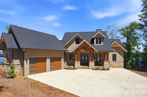 8058 Edgewater Drive Norwood NC 28128