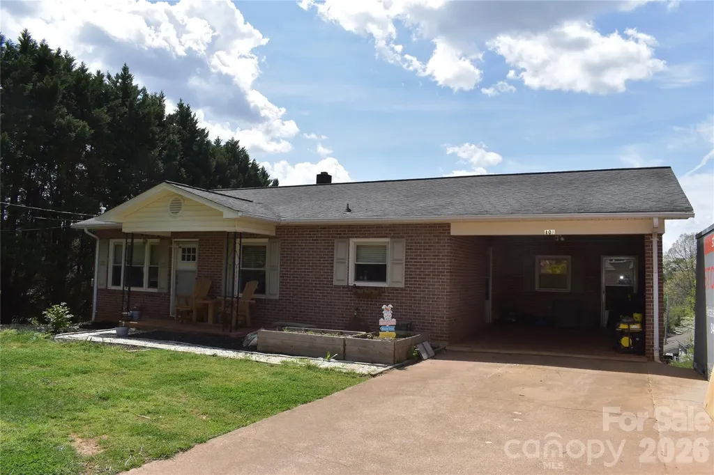 103 Regina Drive Morganton NC 28655