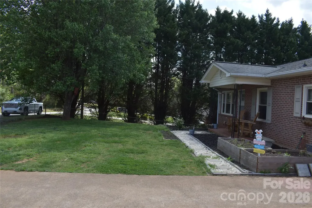 103 Regina Drive Morganton NC 28655