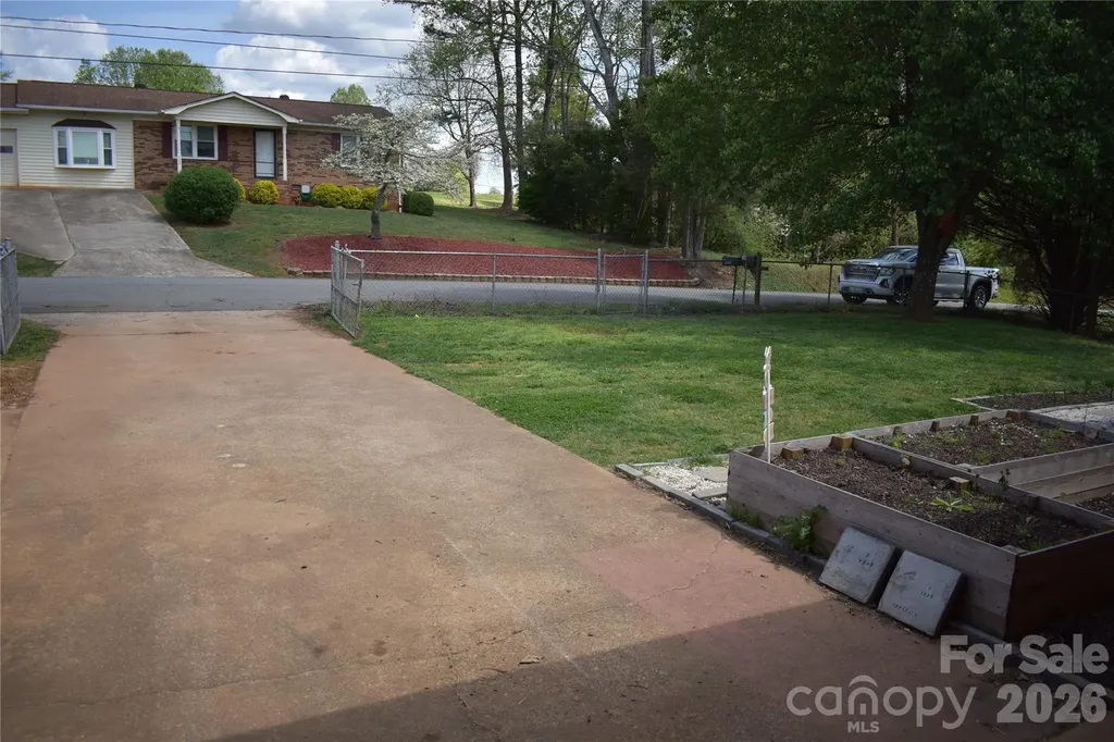 103 Regina Drive Morganton NC 28655