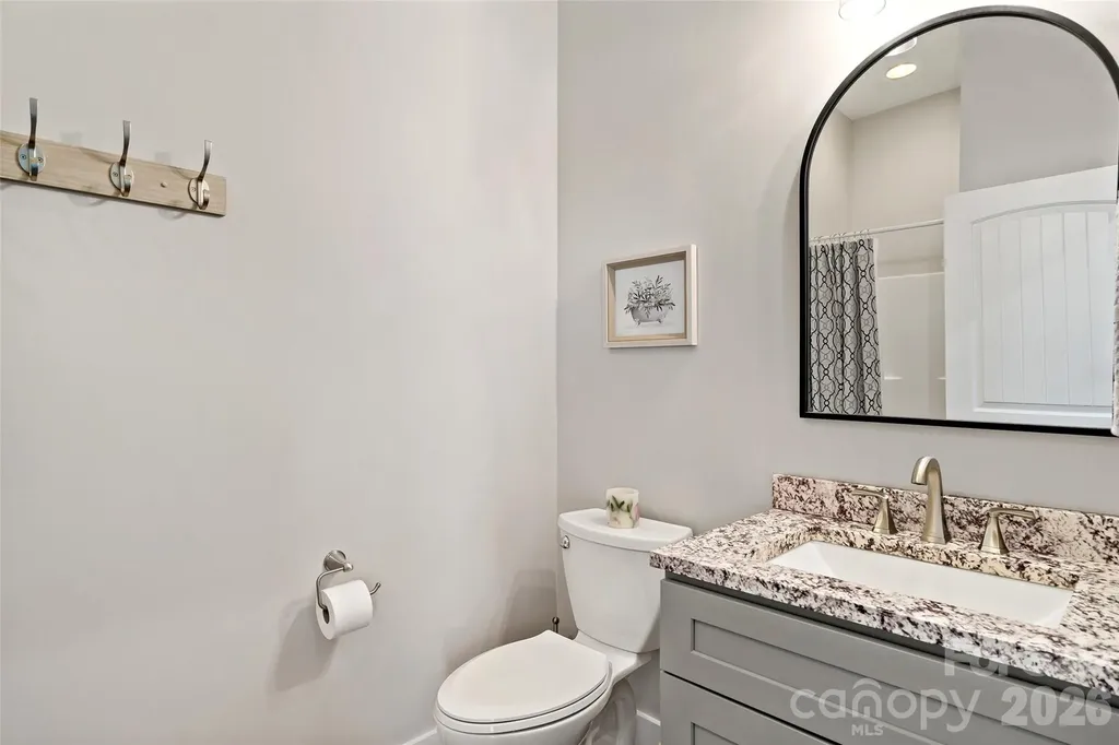 207 Lake Crest Drive Nebo NC 28761
